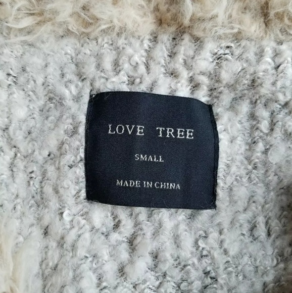 ❤ Love Tree Faux Fur Vest with Faux Leather Piping - Picture 4 of 8